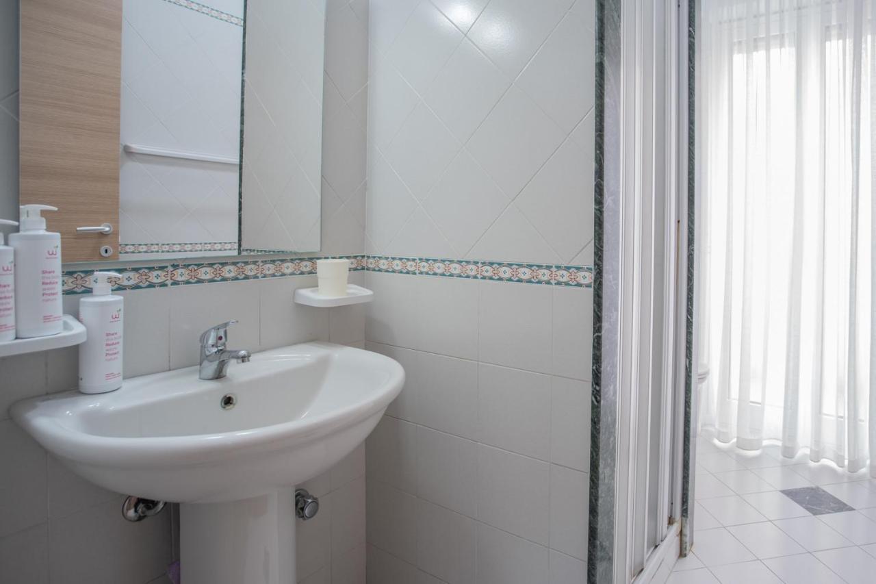 Seaview Rooms In The Center By Wonderful Italy Cefalu Exterior photo